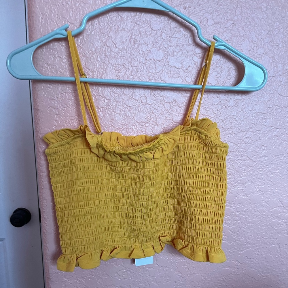 BCBG Generation pineapple crop top